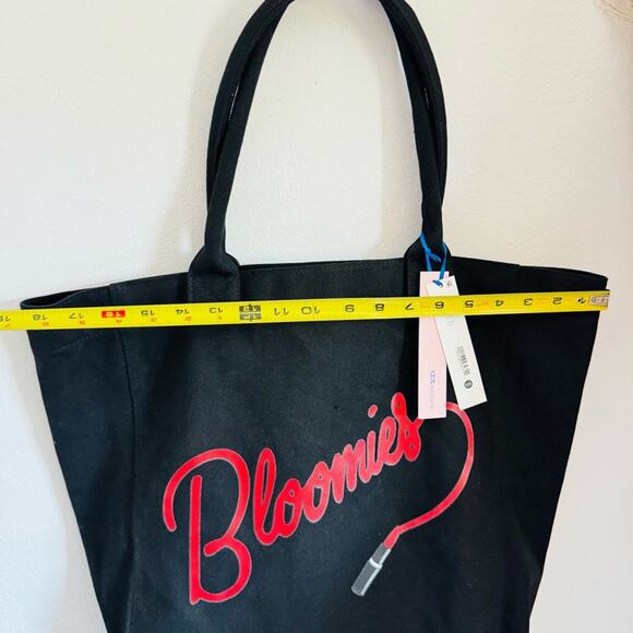 NEW BLOOMINGDALES Exclusive Black Red Bloomies Carryall Shoulder Tote Bag Purse - Picture 10 of 13